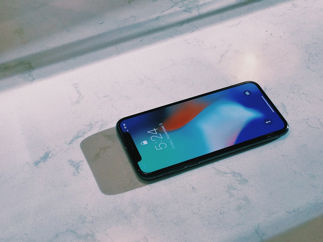 Ilustrasi smartphone Samsung Galaxy, mengisyaratkan model FE yang akan datang setelah firmware terdeteksi.