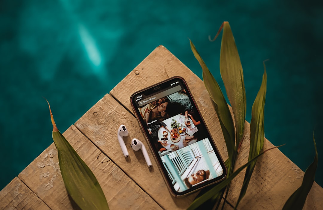 Gambar smartphone Vivo terbaru, menampilkan seri V80 dan S2 yang terdeteksi di database IMEI, mengindikasikan peluncuran mendatang.