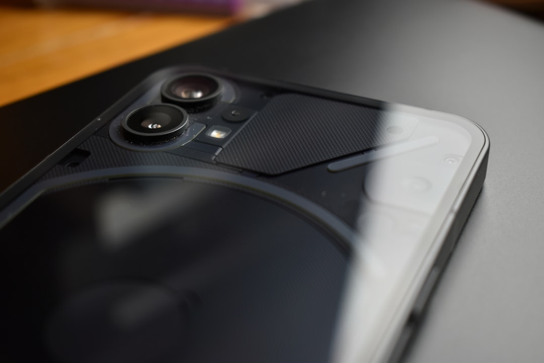 Gambar konsep atau render Vivo X500 Pro Max dengan fokus pada modul kamera belakang yang menonjol dan elegan.